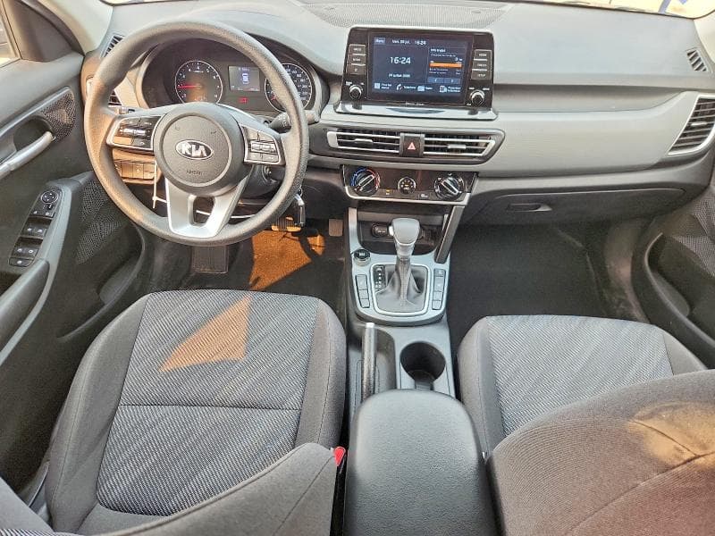 2021 KIA SELTOS LX 8
