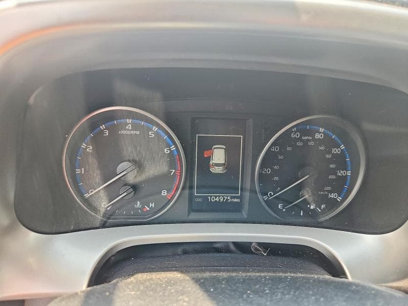 2018 TOYOTA RAV4 LE 9