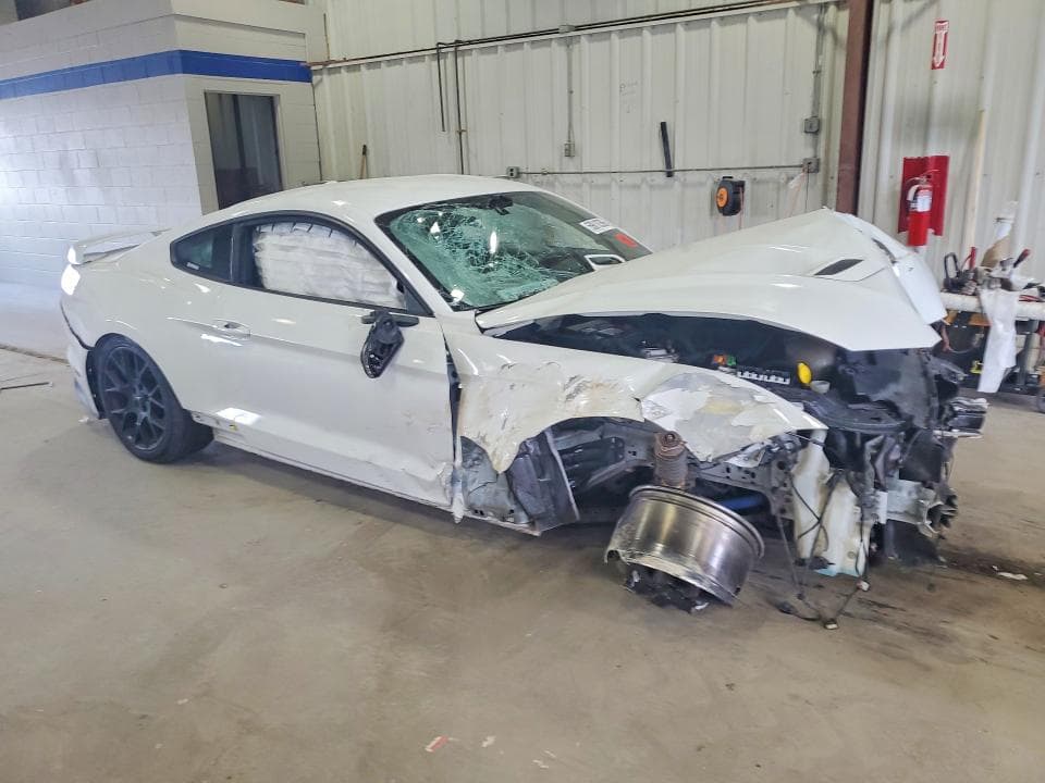 2018 FORD MUSTANG 4