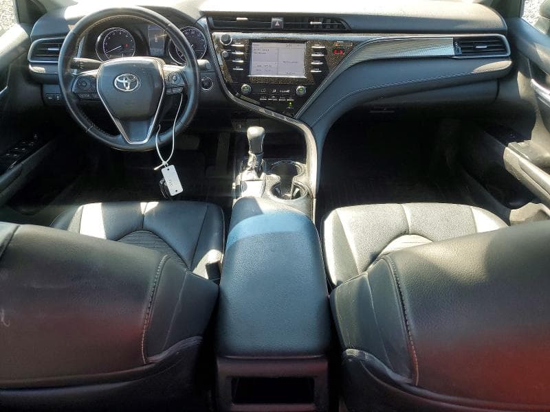 2019 TOYOTA CAMRY SE 8