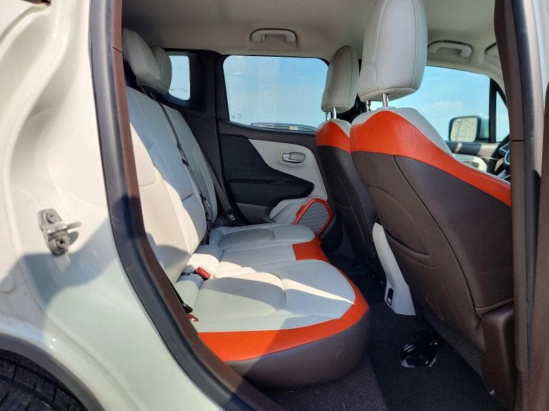 2017 JEEP RENEGADE LIMITED 11