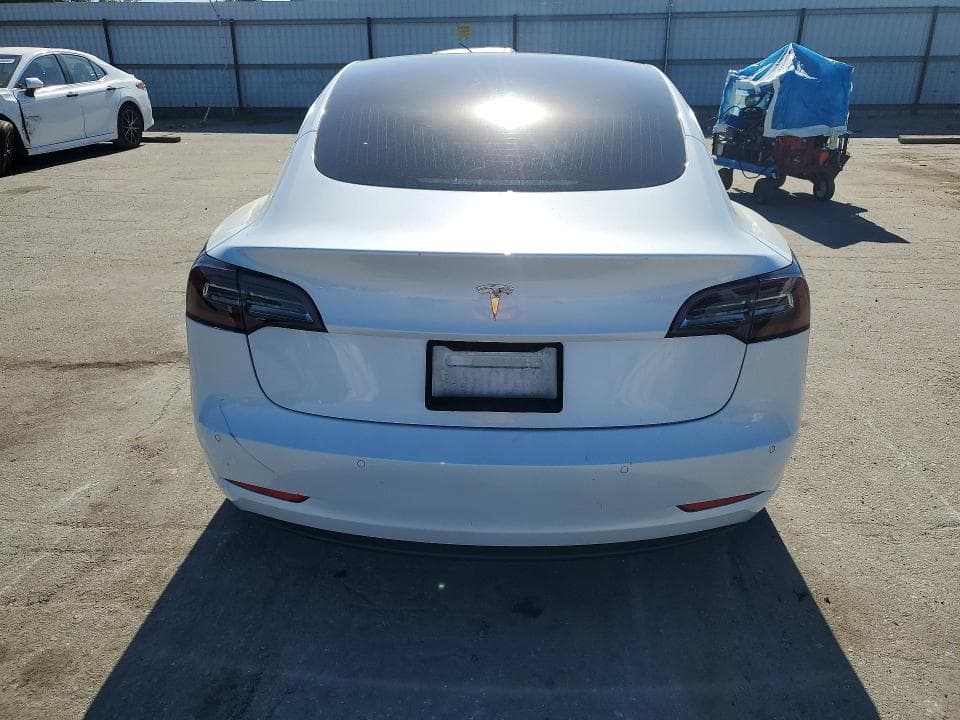 2018 TESLA MODEL 3 6