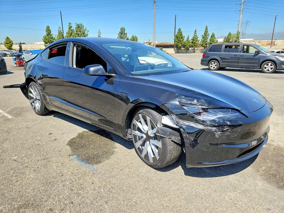 2025 TESLA MODEL 3 4