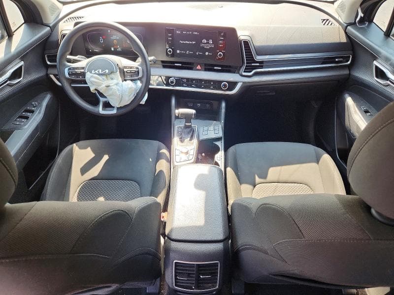 2023 KIA SPORTAGE LX 8