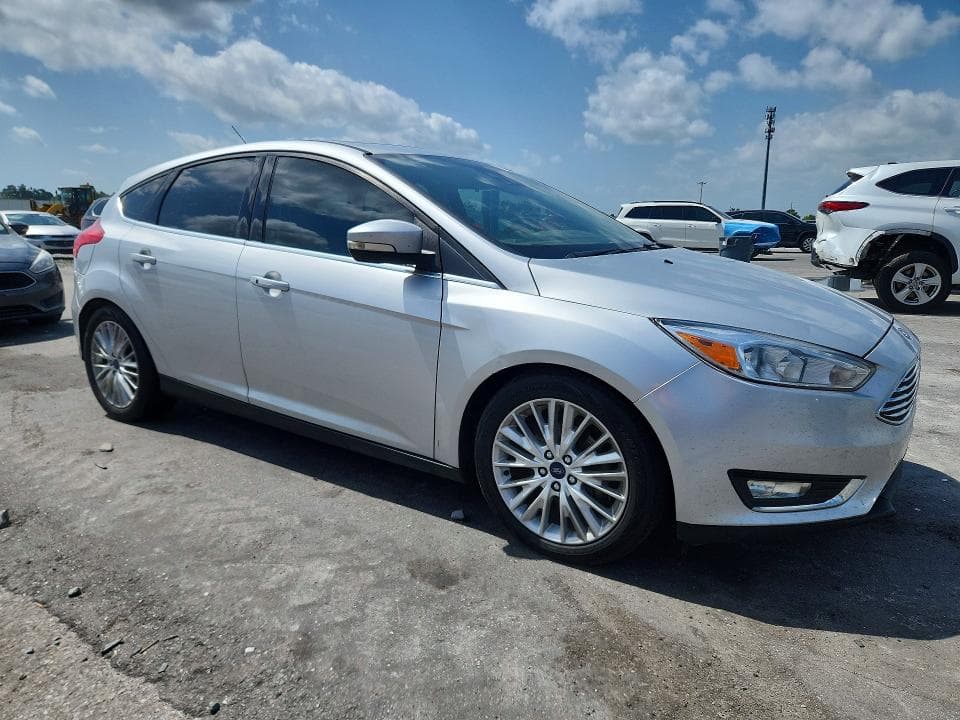 2018 FORD FOCUS TITANIUM 4