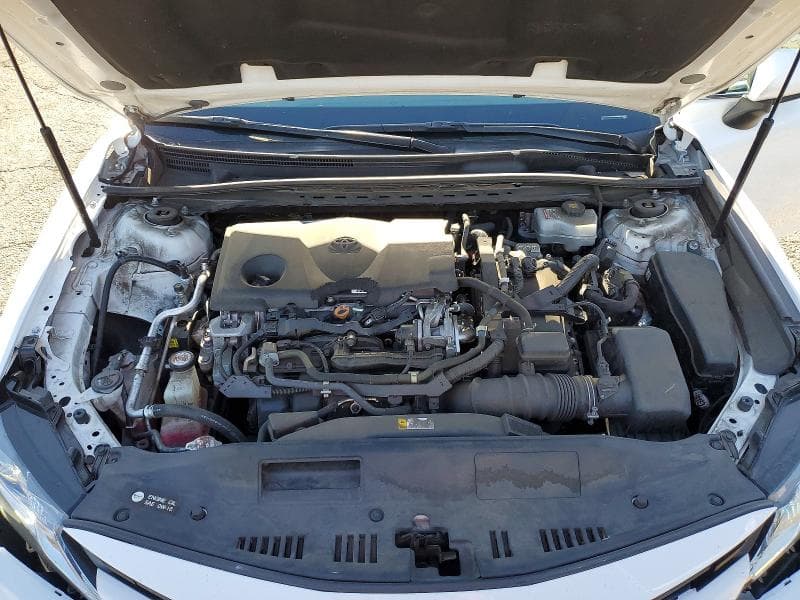 2020 TOYOTA CAMRY LE 11