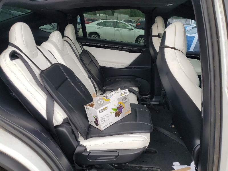 2017 TESLA MODEL X 11