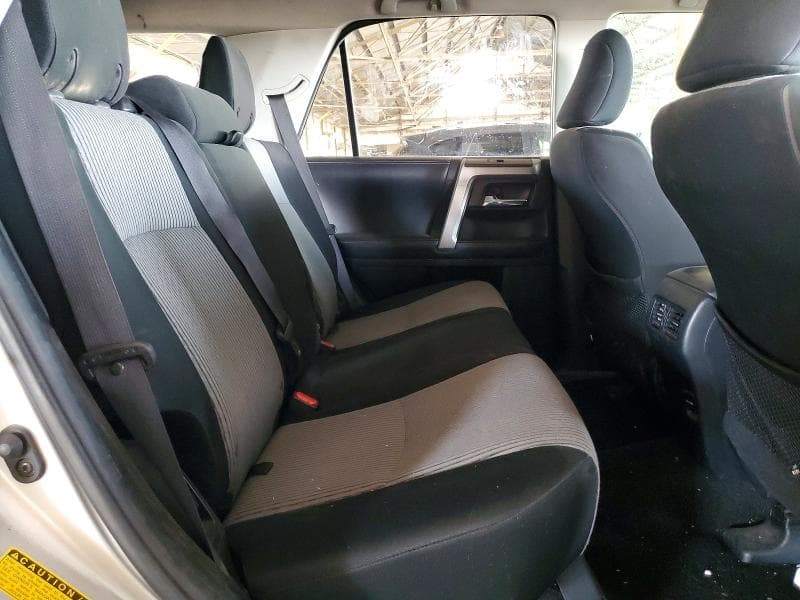 2018 TOYOTA 4RUNNER SR5 10