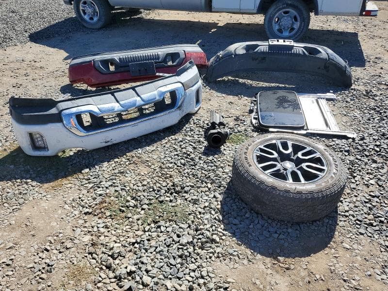 2023 GMC SIERRA K3500 DENALI 12