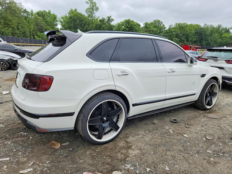 2017 BENTLEY BENTAYGA 3