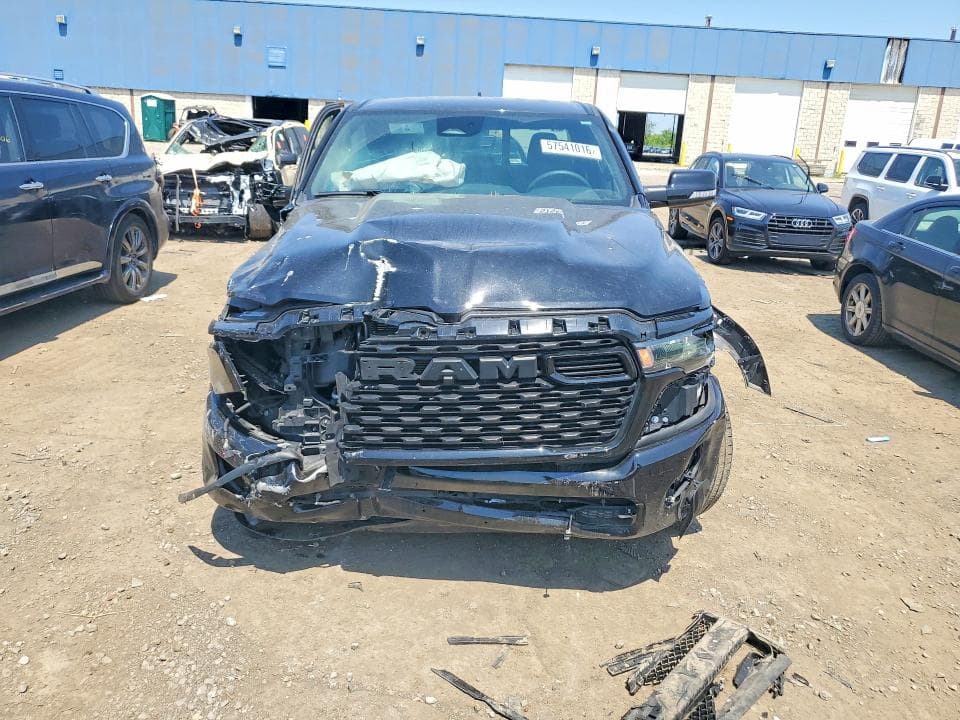 2025 RAM 1500 BIG HORN 5