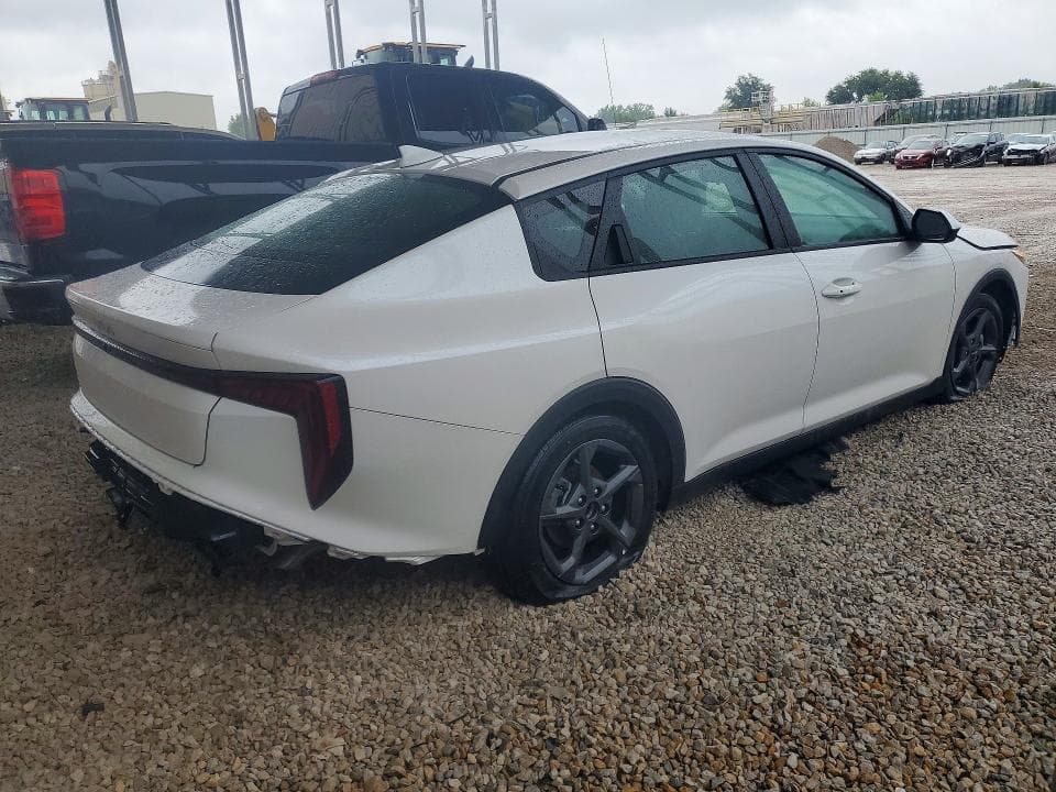 2025 KIA K4 LXS 3