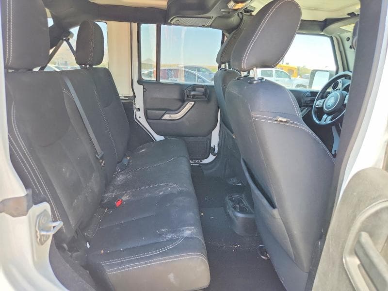 2018 JEEP WRANGLER UNLIMITED SAHARA 10