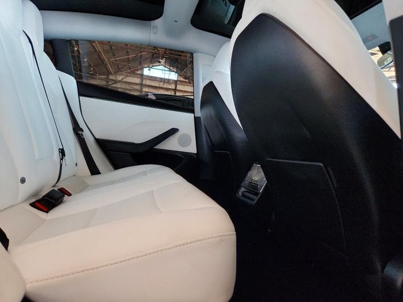 2026 TESLA MODEL 3 10
