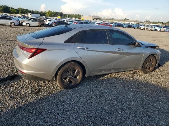 2022 HYUNDAI ELANTRA SEL 3