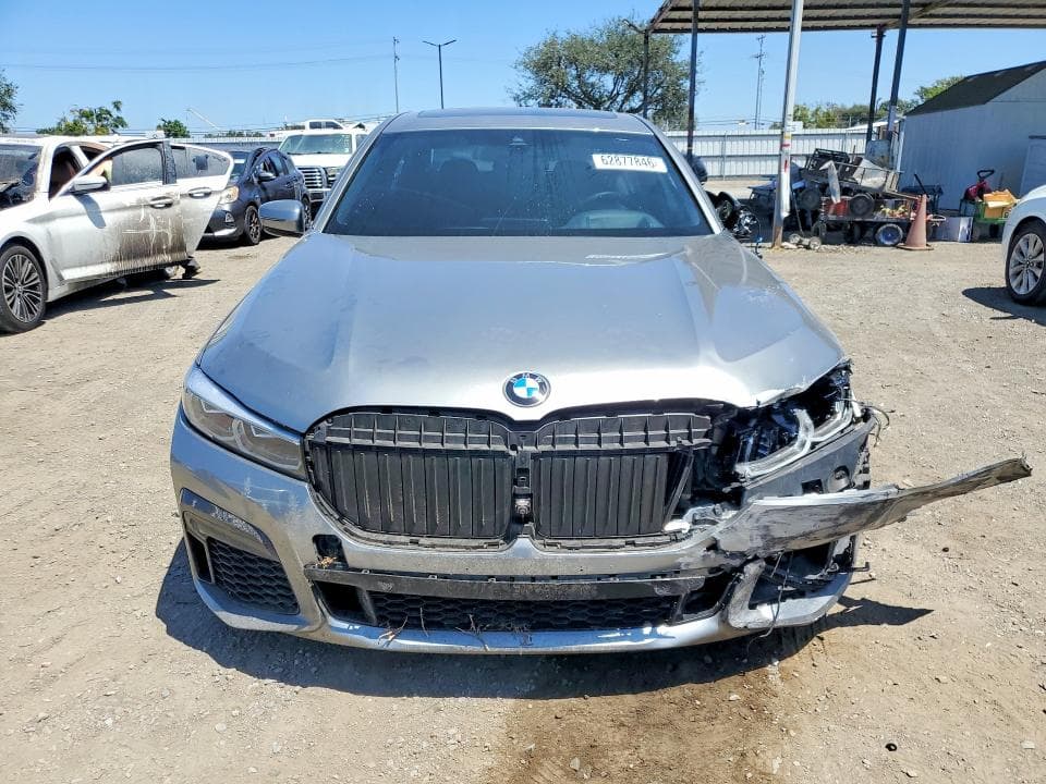 2022 BMW 750 XI 5