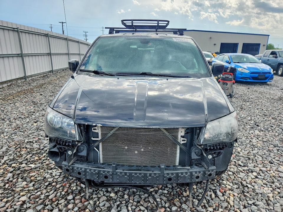 2019 DODGE GRAND CARAVAN GT 5