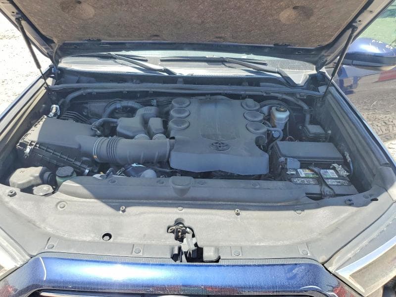 2022 TOYOTA 4RUNNER SR5 11