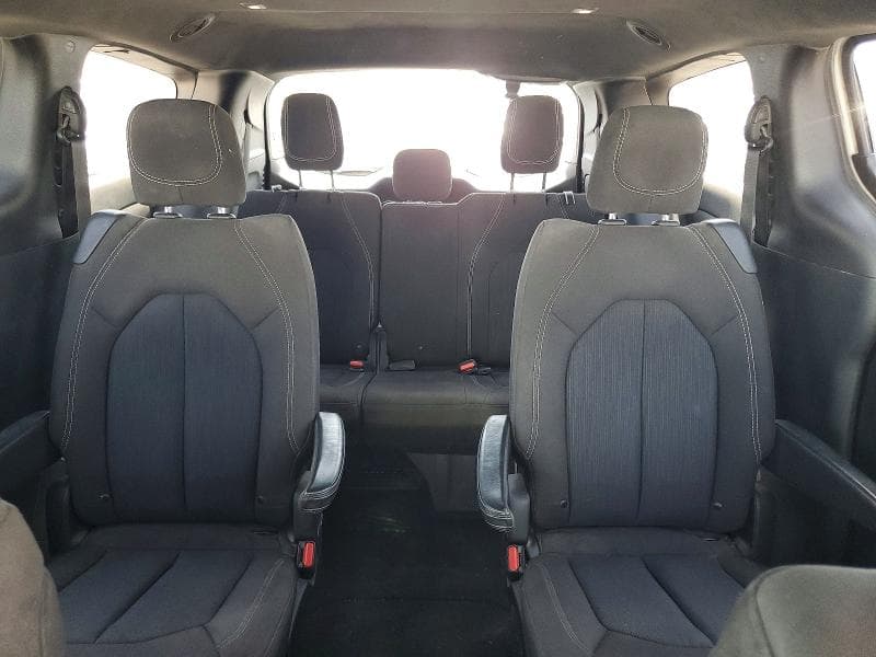 2020 CHRYSLER PACIFICA TOURING 10