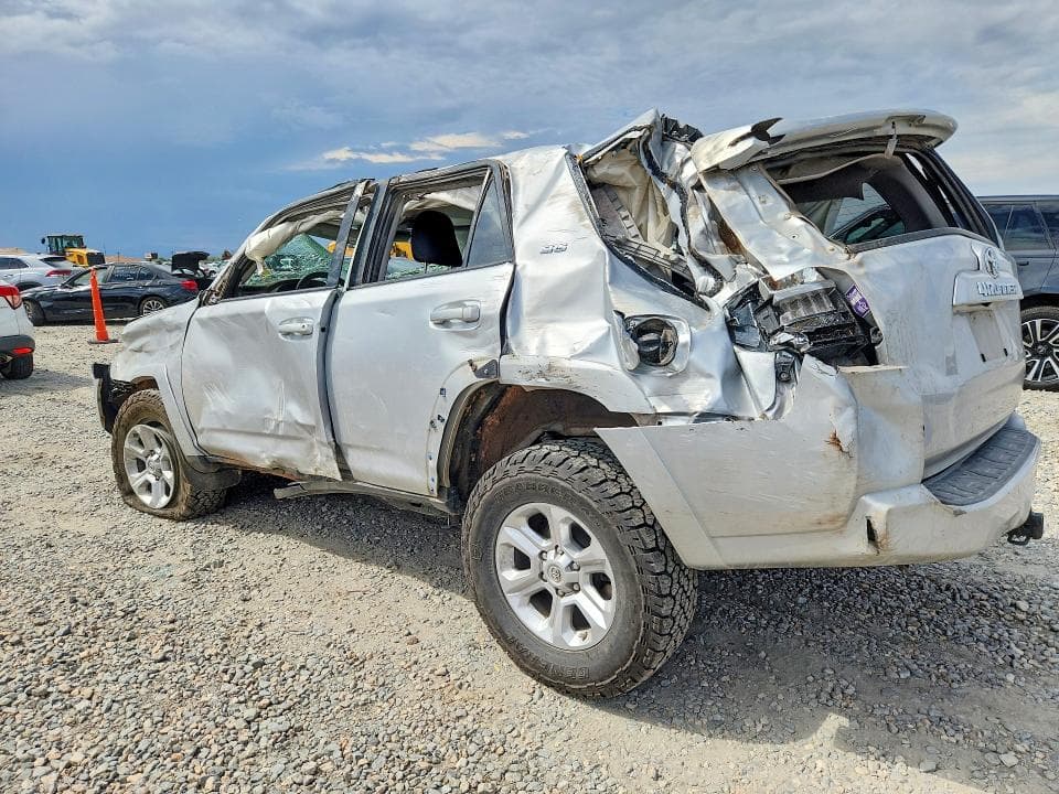 2019 TOYOTA 4RUNNER SR5 2