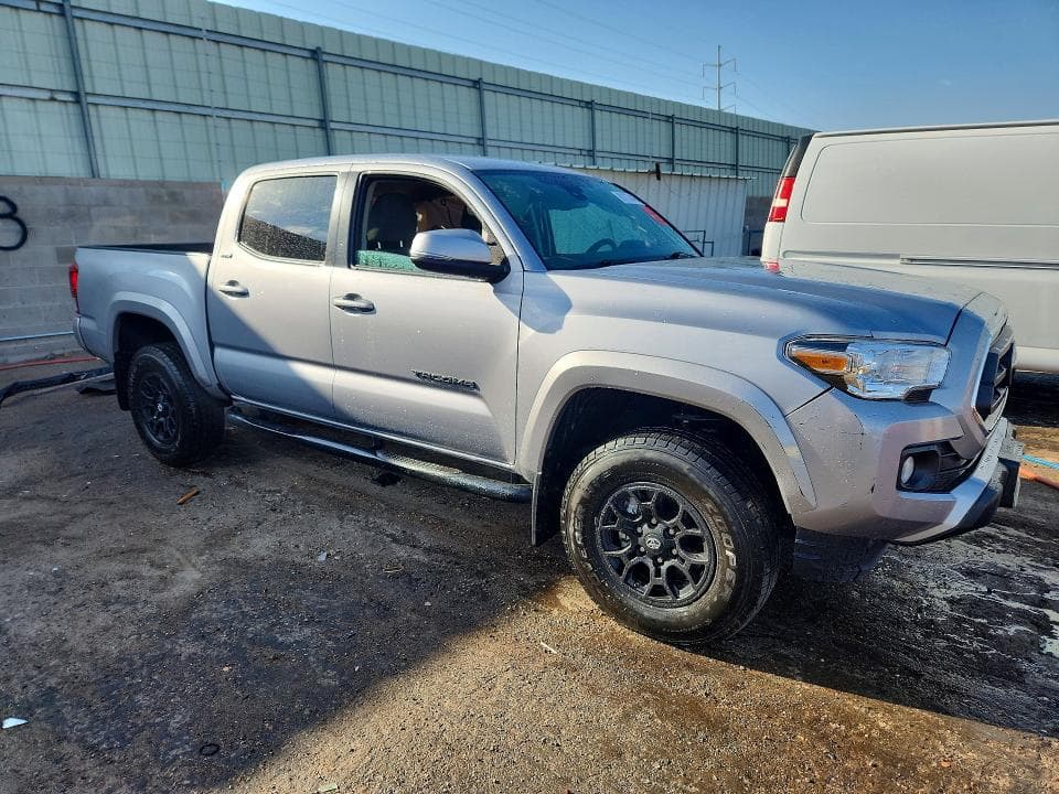 2020 TOYOTA TACOMA SR5 V6 4