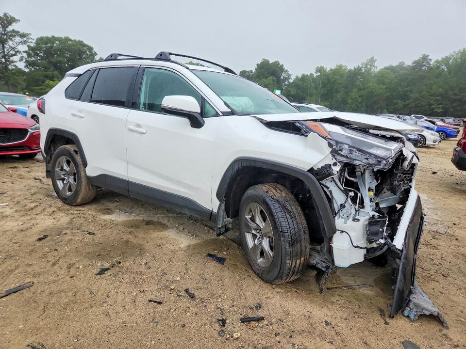 2025 TOYOTA RAV4 XLE 4