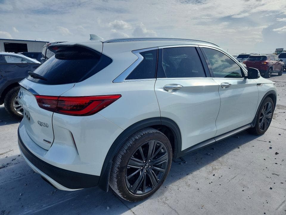 2020 INFINITI QX50 ESSENTIAL 3
