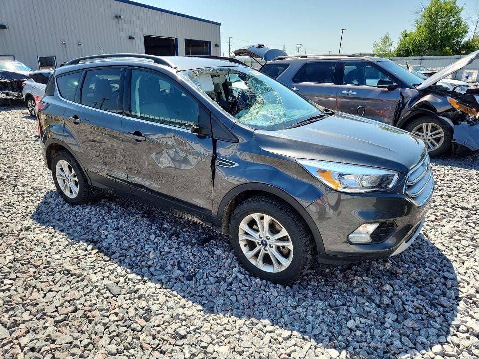 2018 FORD ESCAPE SE 4