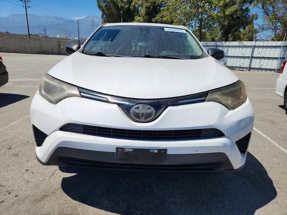 2017 TOYOTA RAV4 LE 5