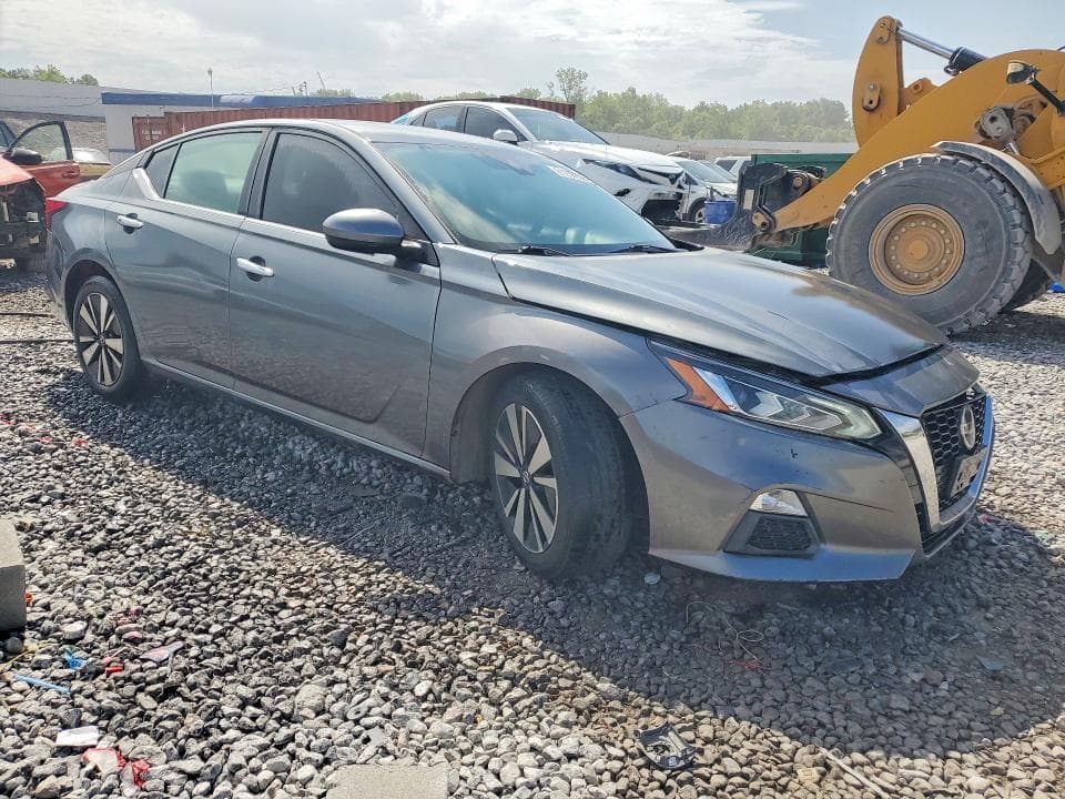 2021 NISSAN ALTIMA SV 4