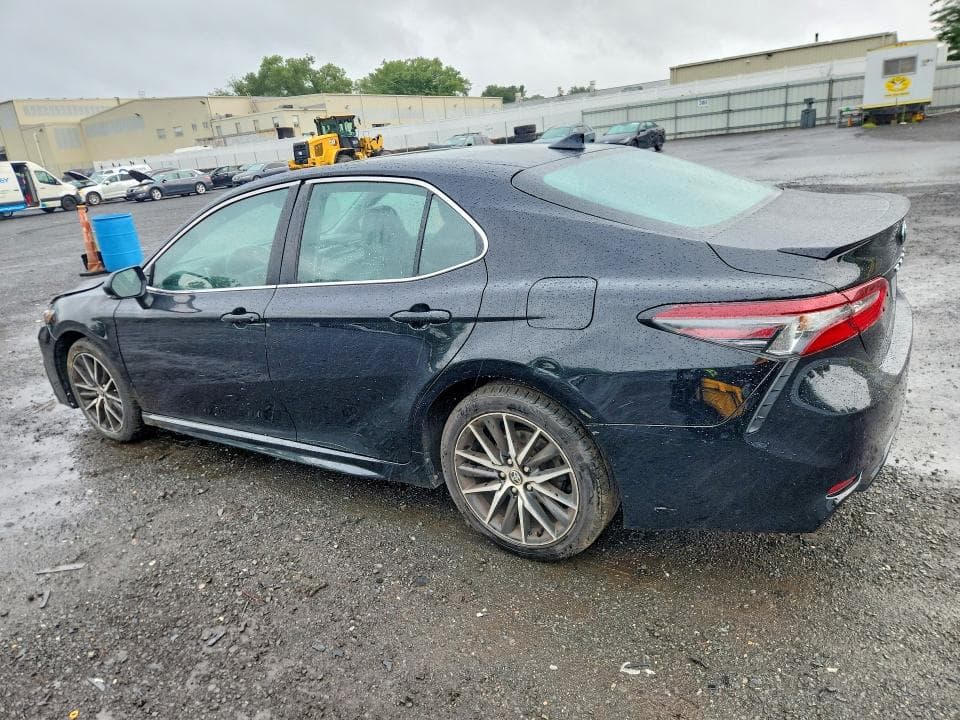 2023 TOYOTA CAMRY SE 2