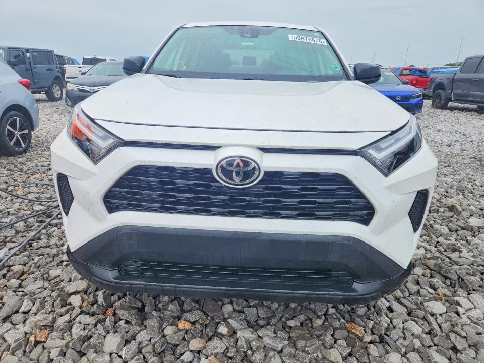 2023 TOYOTA RAV4 LE 5