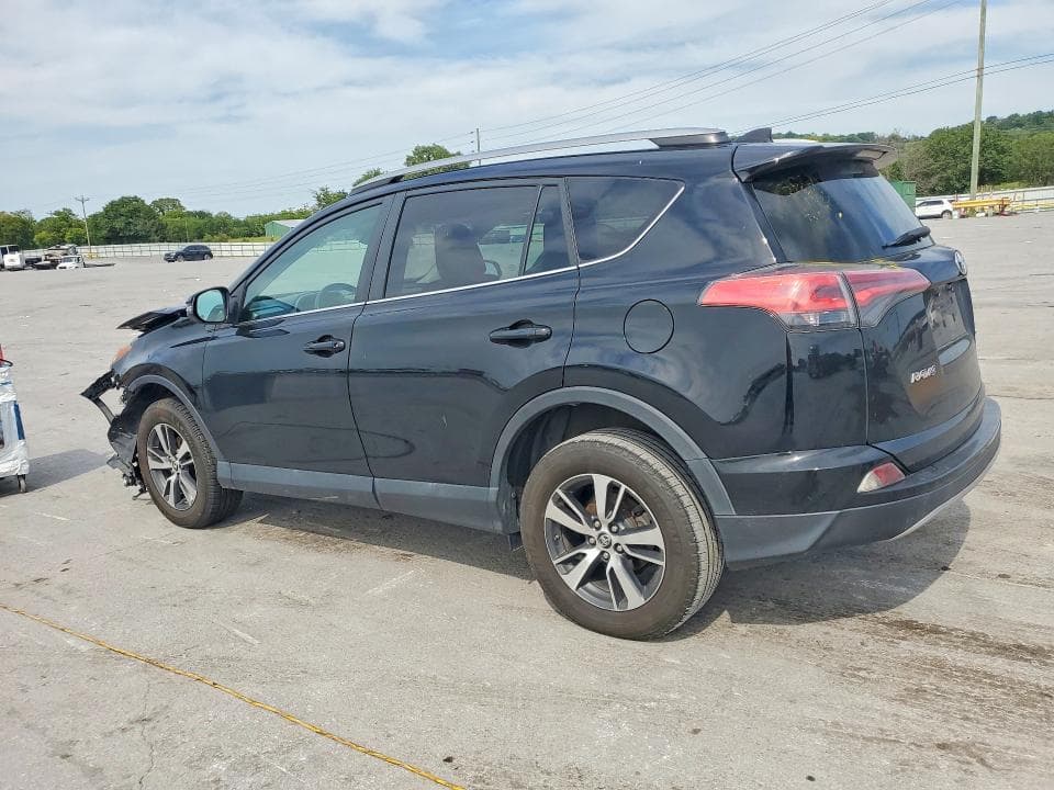 2018 TOYOTA RAV4 XLE 2