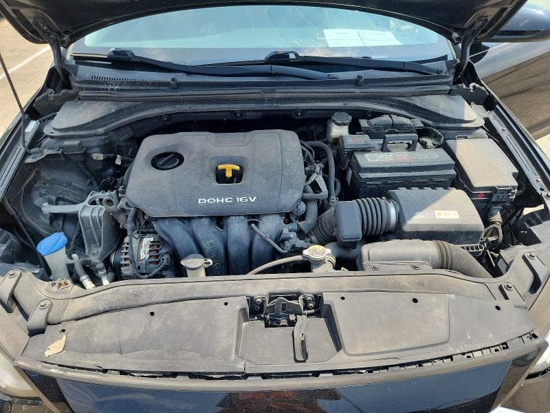 2017 HYUNDAI ELANTRA SE 11