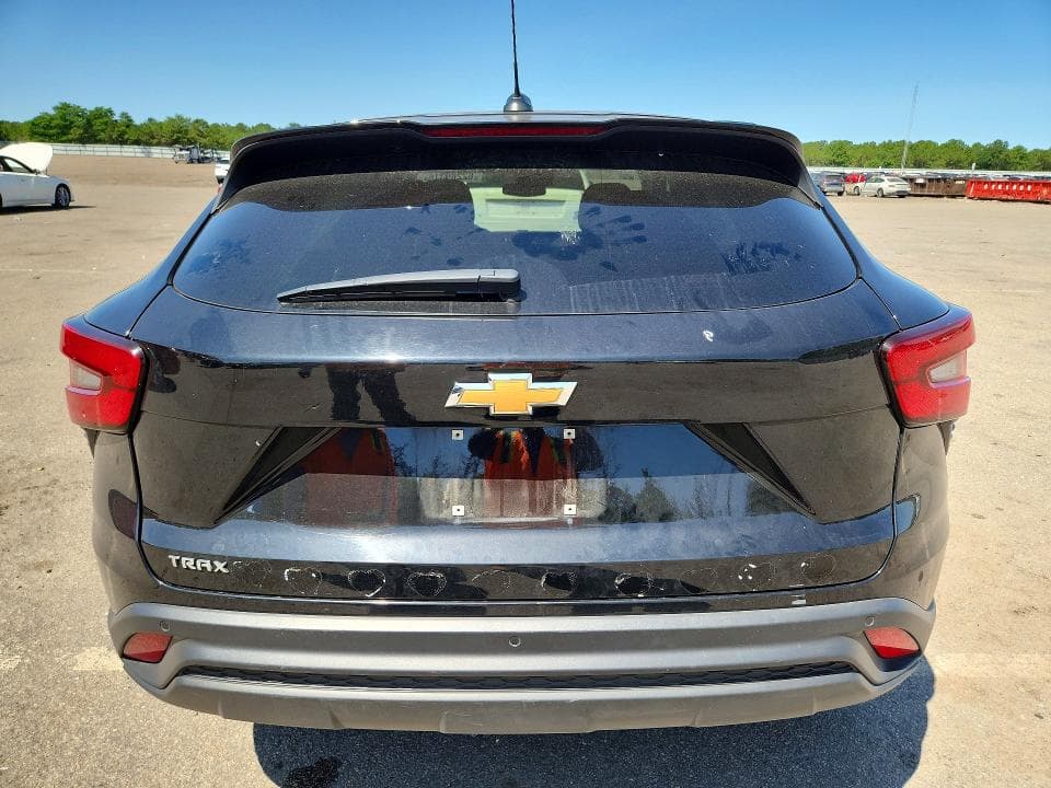 2024 CHEVROLET TRAX LS 6