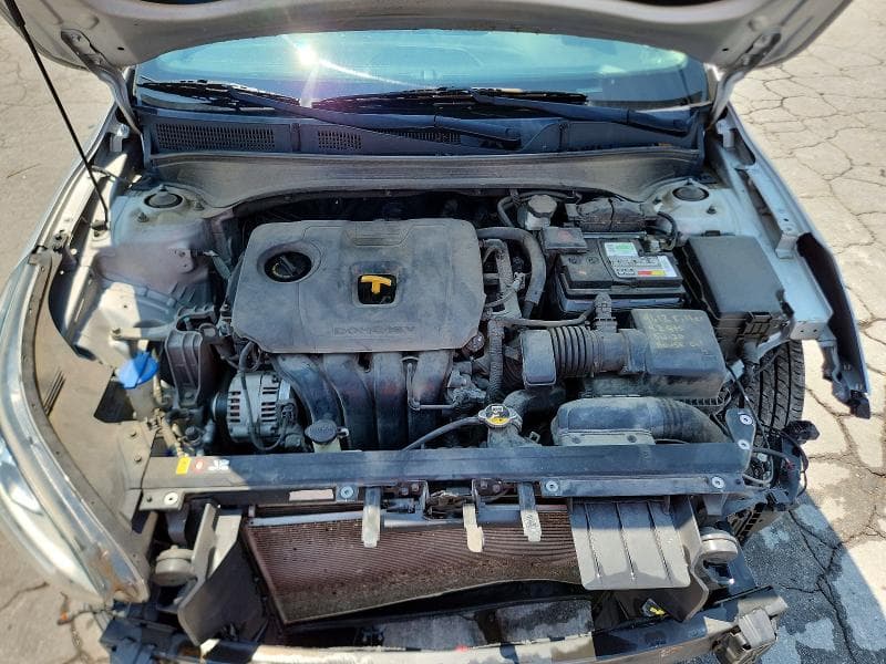 2019 KIA FORTE S 11