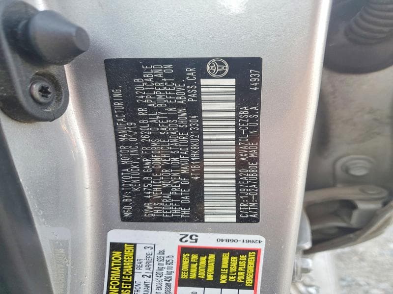 2019 TOYOTA CAMRY SE 12