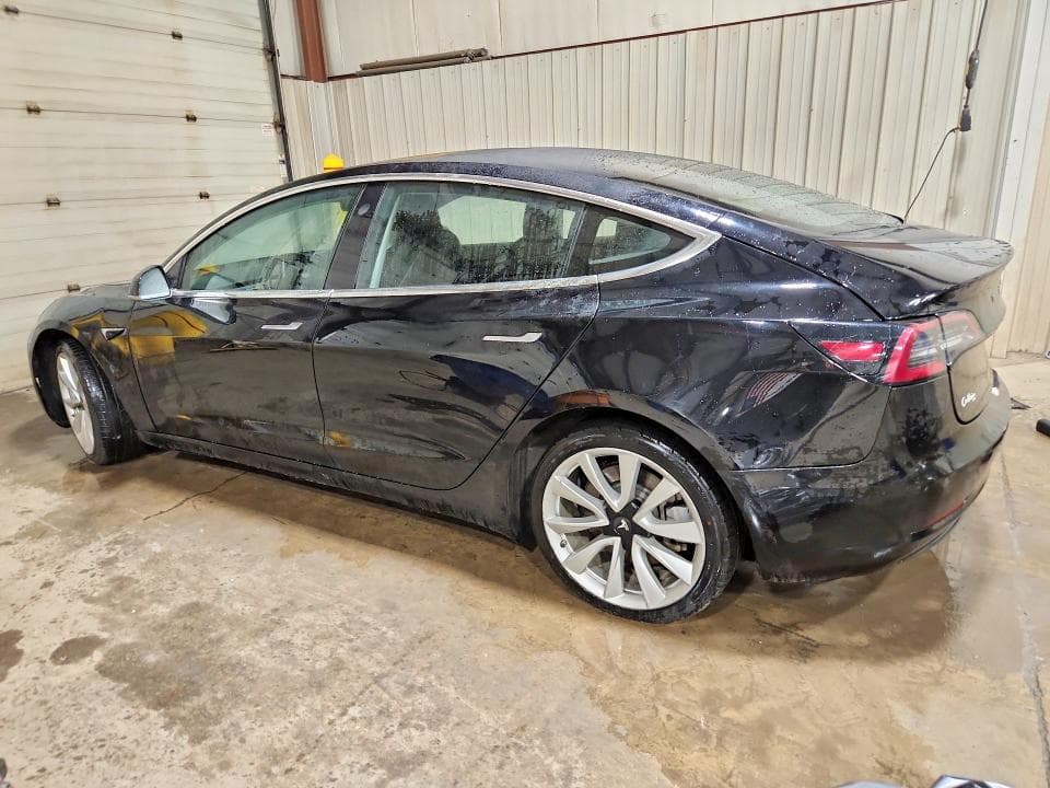 2018 TESLA MODEL 3 2