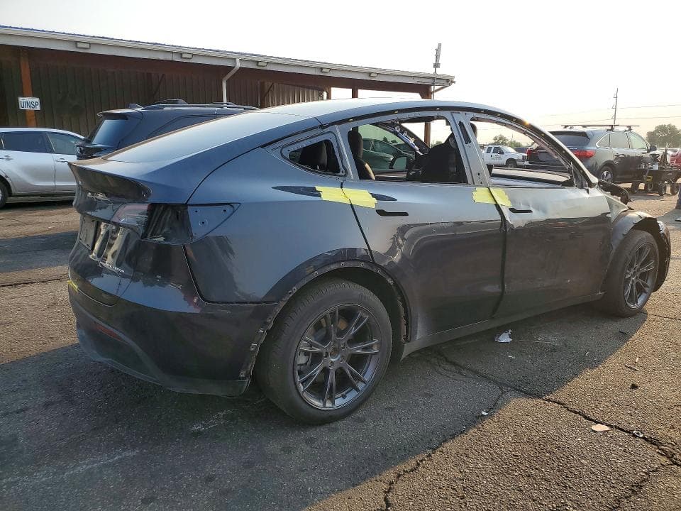 2024 TESLA MODEL Y 3