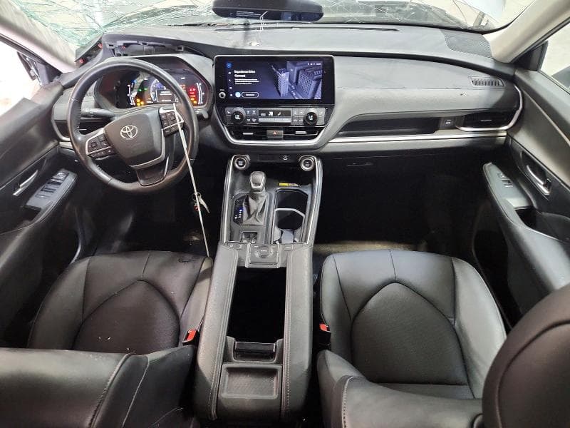 2024 TOYOTA GRAND HIGHLANDER XLE 8