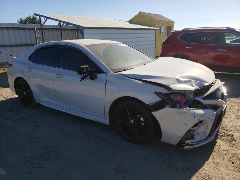 2022 TOYOTA CAMRY XSE 4