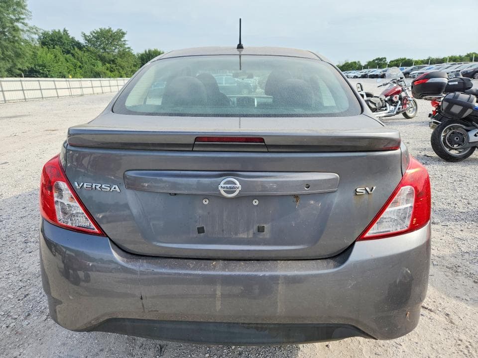 2018 NISSAN VERSA SV 6