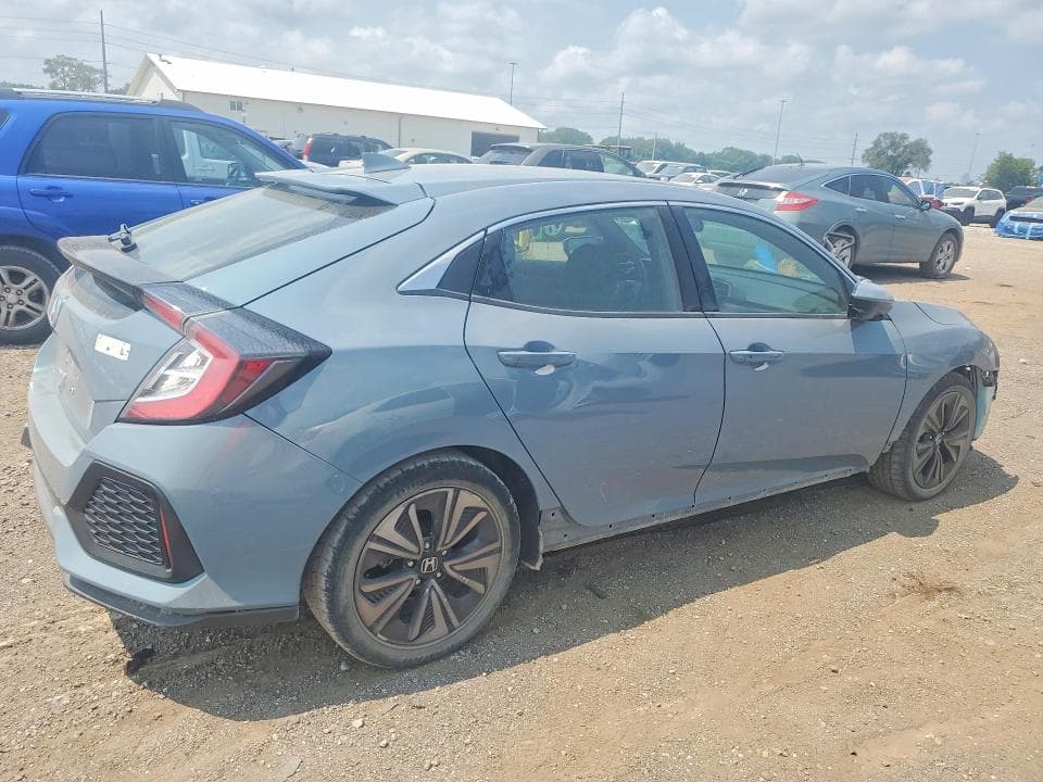 2017 HONDA CIVIC EX 3