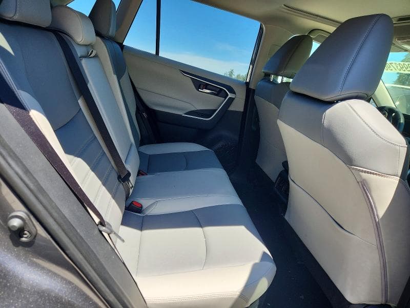 2023 TOYOTA RAV4 XLE PREMIUM 11