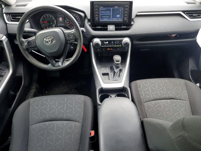 2021 TOYOTA RAV4 LE 8