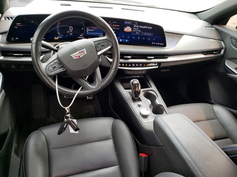 2024 CADILLAC XT4 SPORT 8