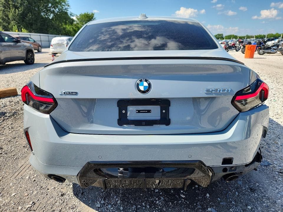 2026 BMW 230XI 6