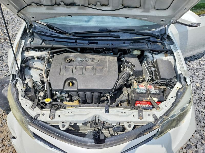 2017 TOYOTA COROLLA SE 11