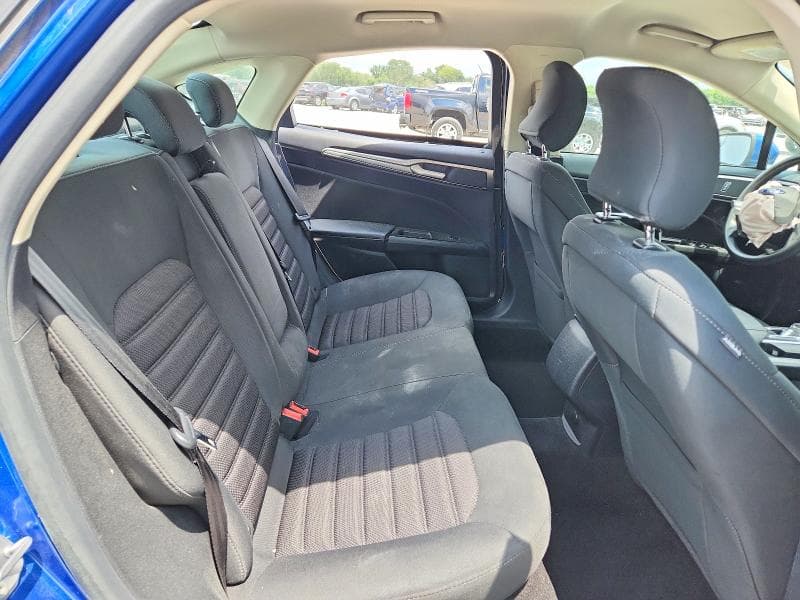 2017 FORD FUSION SE 10