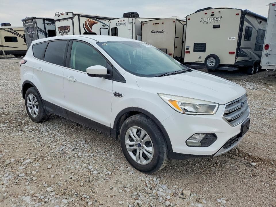 2017 FORD ESCAPE SE 4